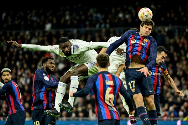 半场战报：阿联酋1-1伊拉克，卢安齐尼奥，阿里-哈马迪破门