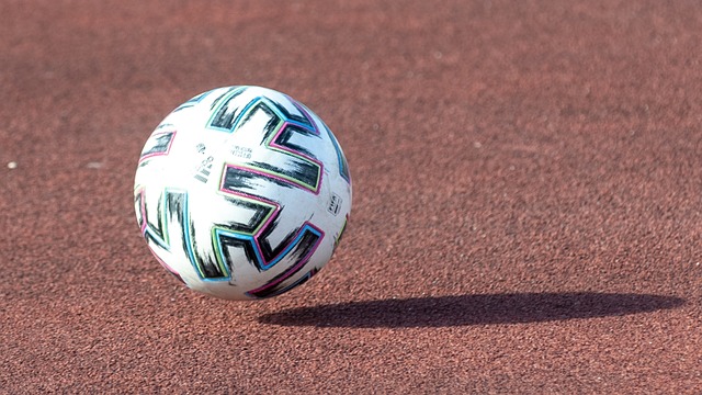 西甲-皇马3-0塞尔塔：巴萨很猛，龙哥干得也不差